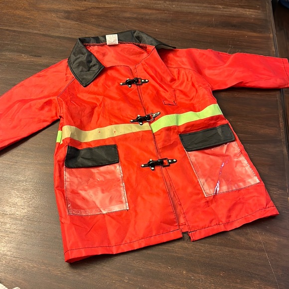 Fireman Jacket, Size 4-6 - Picture 1 of 2